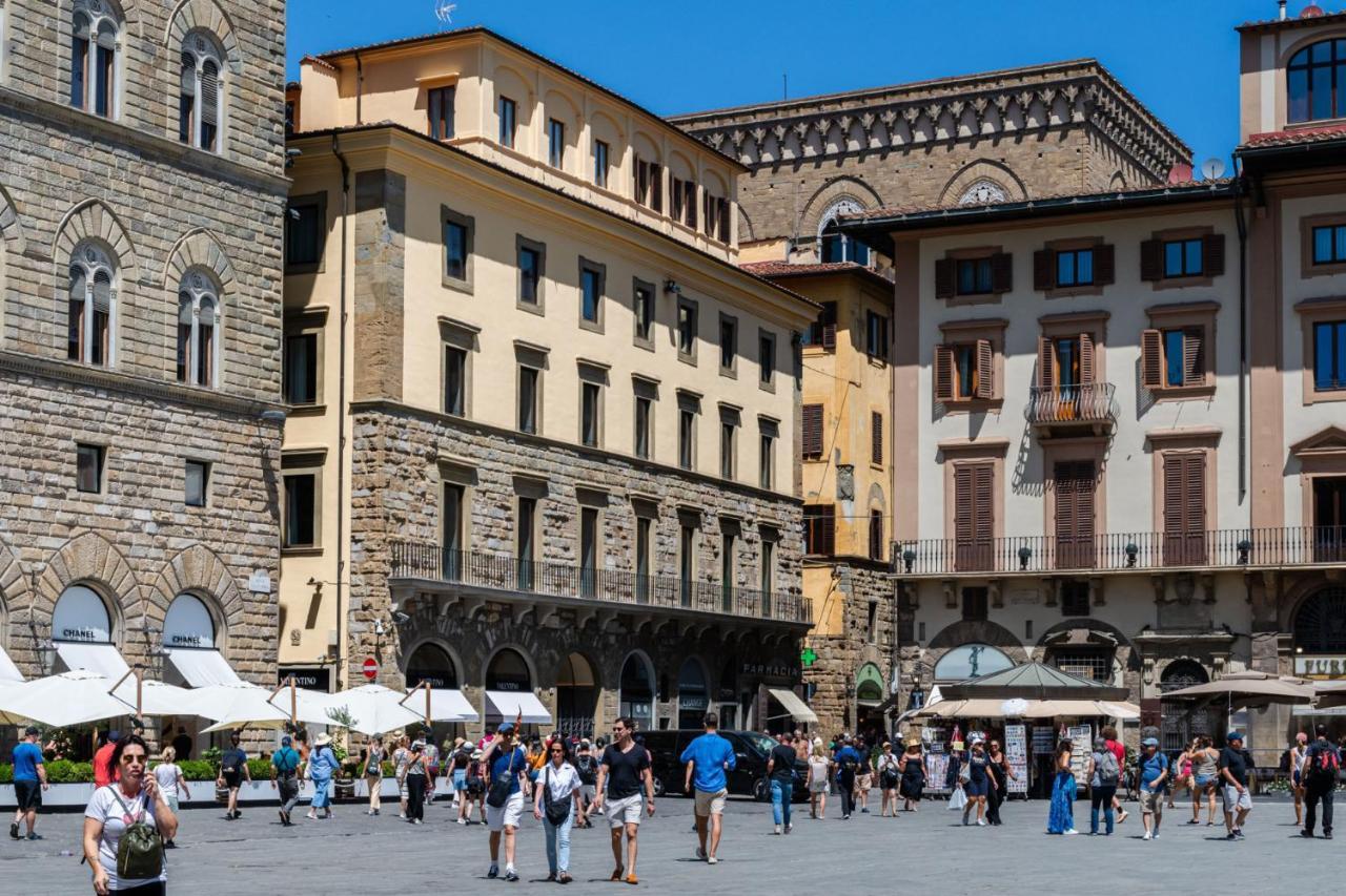 Apartments Florence - Palazzo Signoria Luxury Apartments 10- Giuditta Luaran gambar
